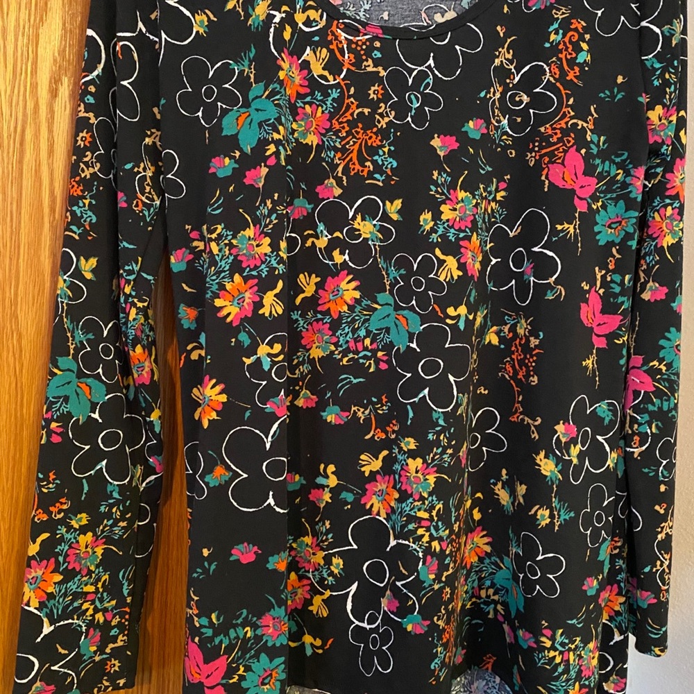 Sassy floral lularoe lynnae